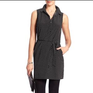 Banana Republic Women's Black and White Sleeveless Shirt Dress - size 2